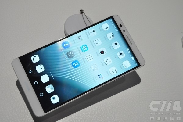 華為余承東：智能機份額三年內(nèi)沖二 不做“Me Too”贏在未來