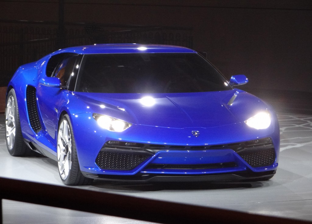 蘭博基尼首款插電混合動(dòng)力超跑亮相2014巴黎車展