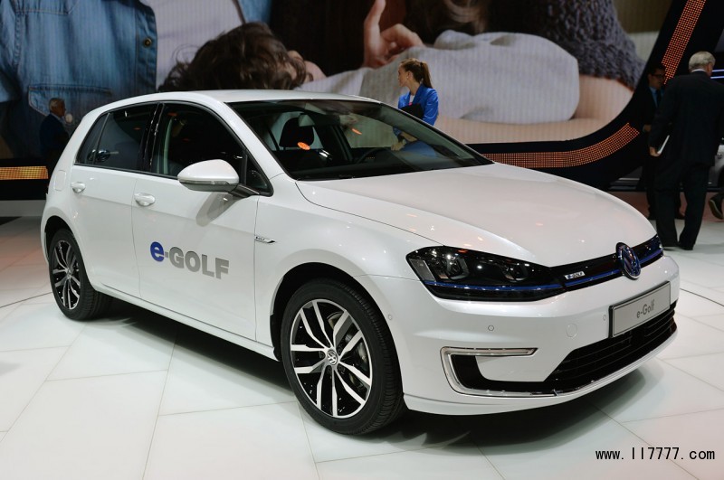 大眾：2020年電動汽車?yán)m(xù)航里程超300英里