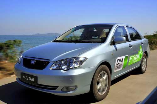 新能源汽車僅靠政府高額補(bǔ)助難“救市”