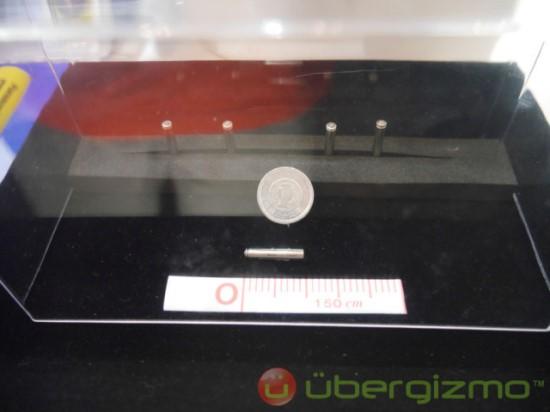 松下展出針式鋰離子電池 直徑3.5mm便攜輕巧