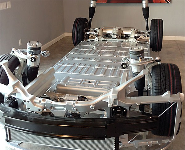 需求改善不敵供應過剩 鋰電池仍未脫離降價通道 需求改善不敵供應過剩 鋰電池仍未脫離降價通道