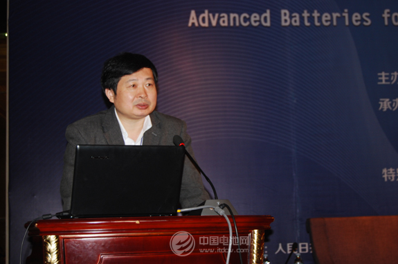 中國科學(xué)院物理所研究員、博士生導(dǎo)師黃學(xué)杰 中國科學(xué)院物理所研究員、博士生導(dǎo)師黃學(xué)杰