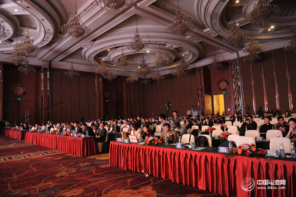 2014年第二屆中國（成都）鋰電新能源產業國際高峰論壇