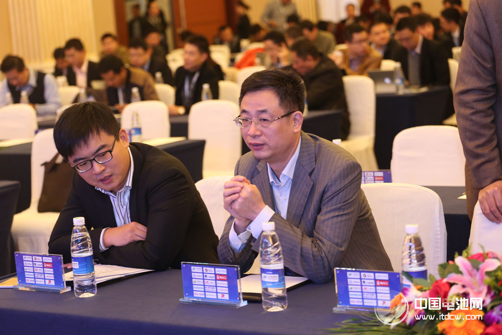 2014年第二屆中國（成都）鋰電新能源產(chǎn)業(yè)國際高峰論壇