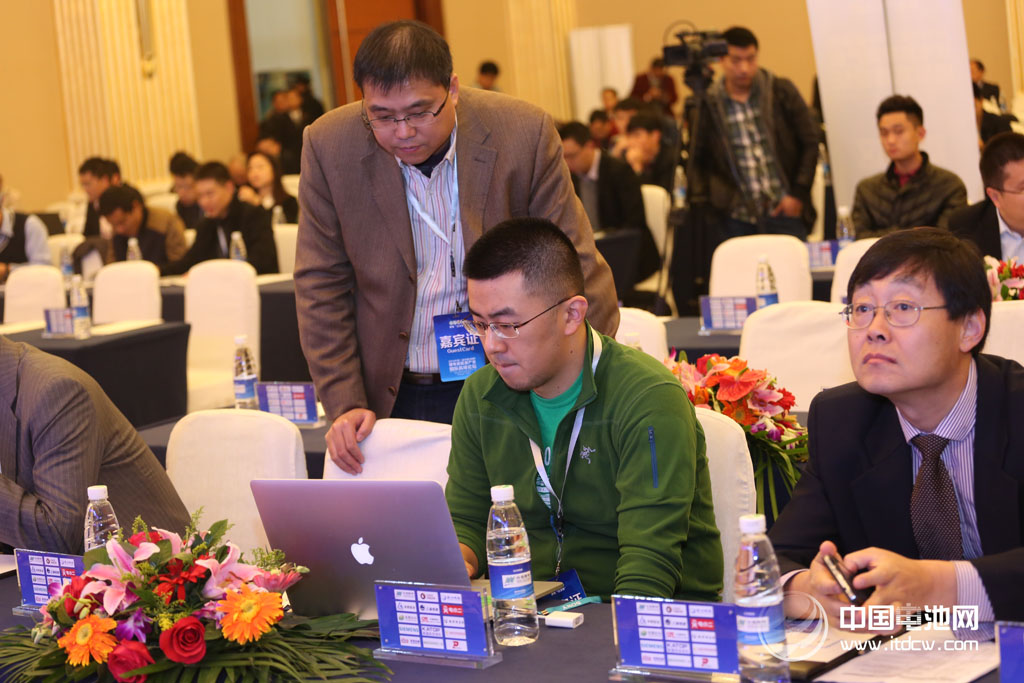 2014年第二屆中國（成都）鋰電新能源產(chǎn)業(yè)國際高峰論壇