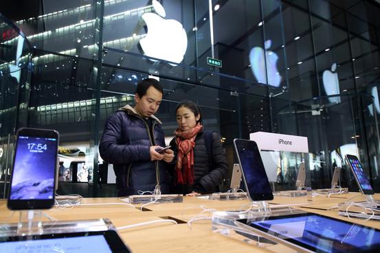 大屏iPhone將幫助蘋(píng)果收復(fù)智能手機(jī)市場(chǎng)份額