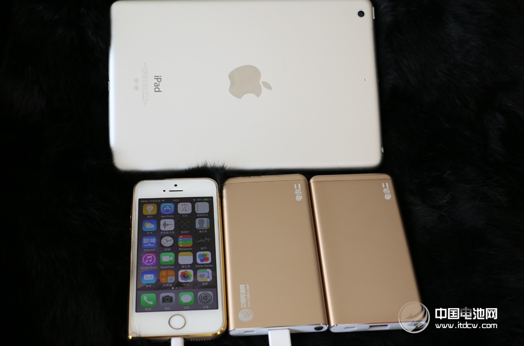 愛了，就不要釋手！電小二鋒6移動電源到手