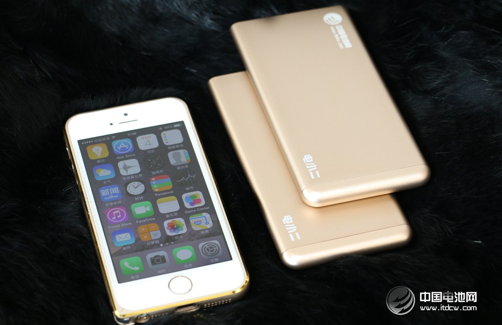 愛了，就不要釋手！電小二鋒6移動電源到手