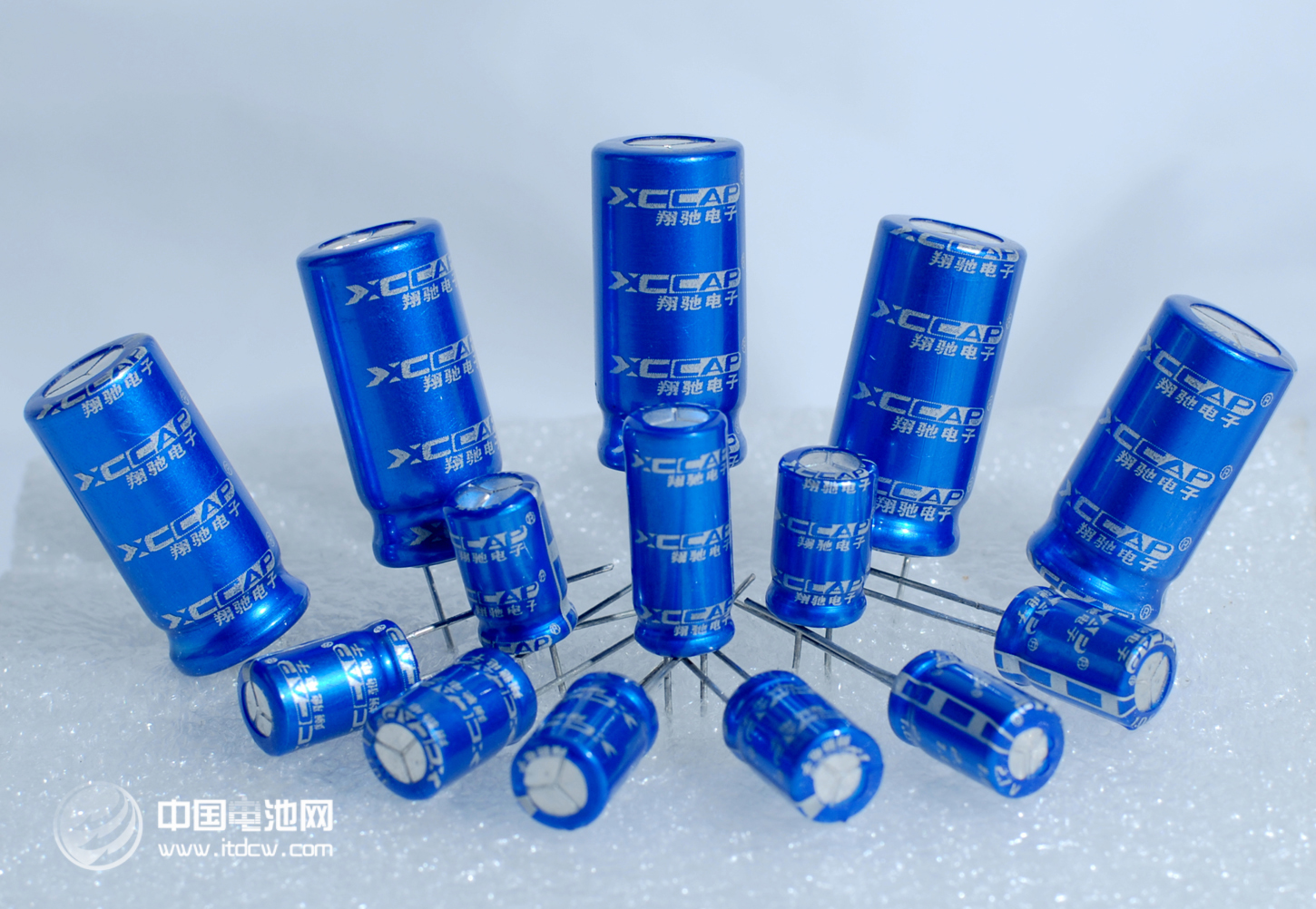 新能源汽車政策引發(fā)國內(nèi)超級(jí)電容器開發(fā)熱潮