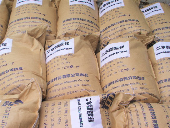 碳酸鋰逆勢上揚 呈現化工“萬綠叢中一點紅”