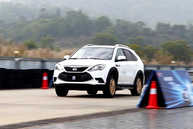 預售價30萬元起  “迪軍”賣“唐”哪來的勇氣？