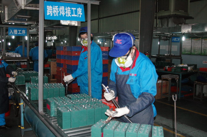 超威電源完成鉛蓄電池內(nèi)化成工藝技術(shù)改造