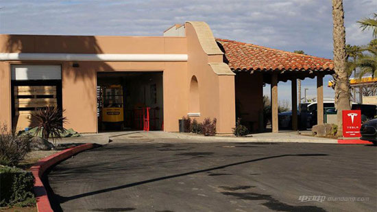 特斯拉加州換電站準備就緒 僅對受邀車主開放