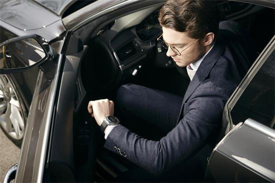 LG首款支持4G可獨(dú)立使用的智能手表將亮相MWC LG首款支持4G可獨(dú)立使用的智能手表將亮相MWC