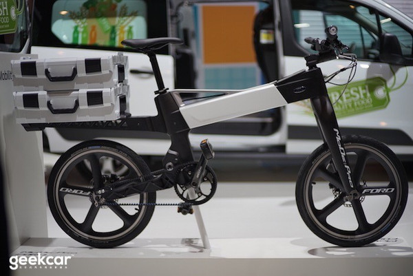 美國(guó)汽車(chē)制造商福特在今年移動(dòng)全球大會(huì)上發(fā)布了兩款概念電動(dòng)自行車(chē)
