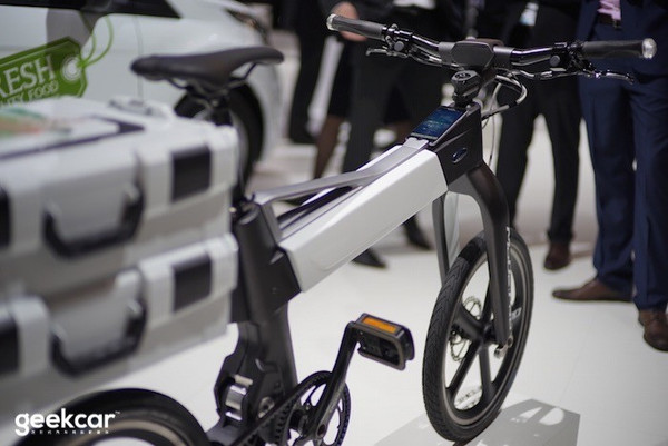 福特推智能電動(dòng)自行車(chē) 可連蘋(píng)果iPhone有車(chē)能提醒