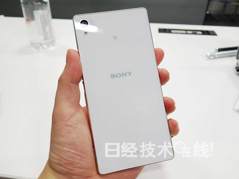 索尼移動發布Xperia Z4——“終極拍照手機”