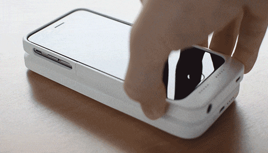 磁吸式無線移動(dòng)電源：可“黏”著手機(jī)四處跑