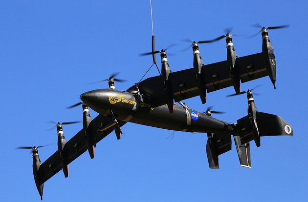 美新型電動飛機試飛成功 由電池驅(qū)動擁有10臺引擎