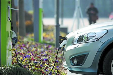 新能源車主盼充電更加便利　續航里程更遠