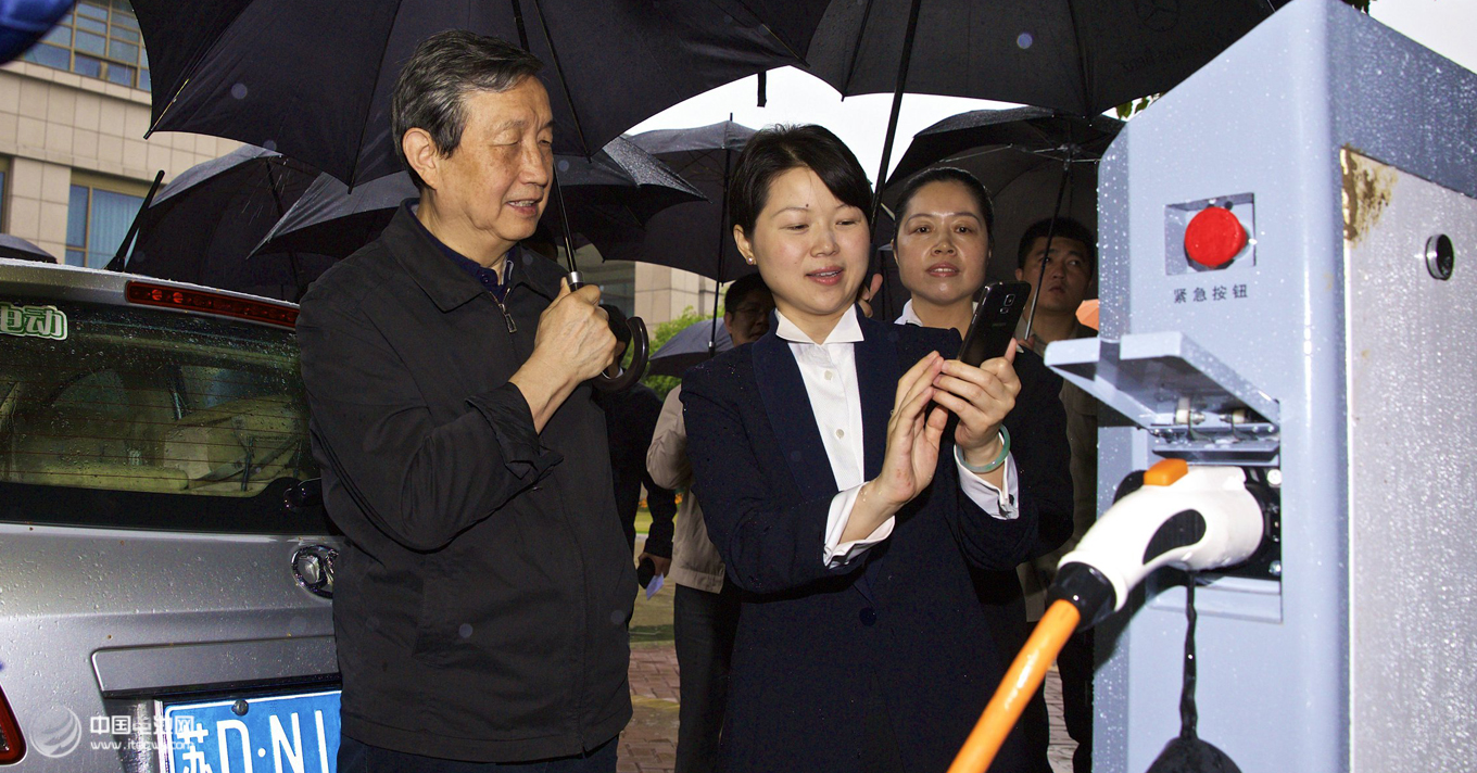 蘇浩:萬幫集團勇探社會化充電樁建設模式 蘇浩:萬幫集團勇探社會化充電樁建設模式