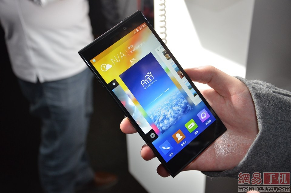 智能手機行業怪象叢生 金立手機能否另類生存？ 