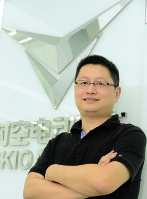 時(shí)空電動(dòng)CEO   陳峰