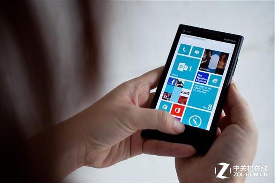 英國科學(xué)家研發(fā)3D打印高效石墨烯電池