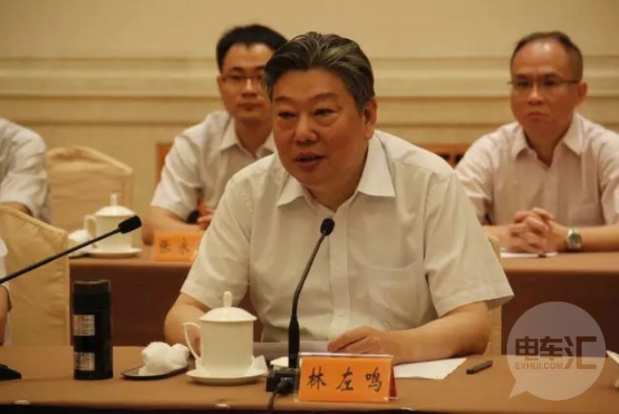 中航工業董事長林左鳴