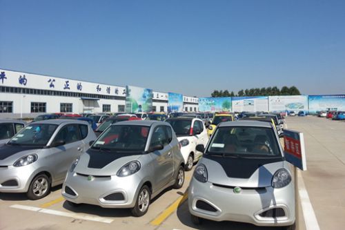 文健生：低速電動車拿不到“準生證”誰之過？