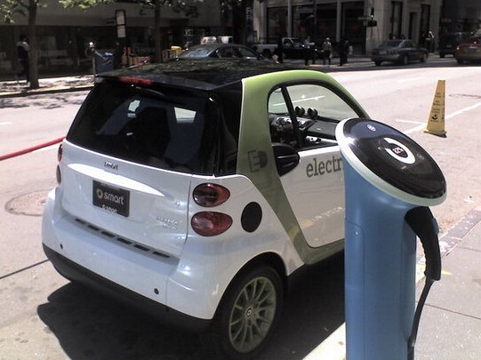 歐盟投入760萬美元開發(fā)電動(dòng)汽車鋰硫電池插件