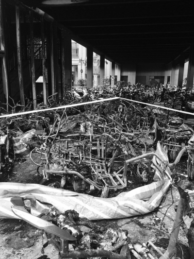 鄭州一小區300輛電動車共享4個插座 燒毀60余輛