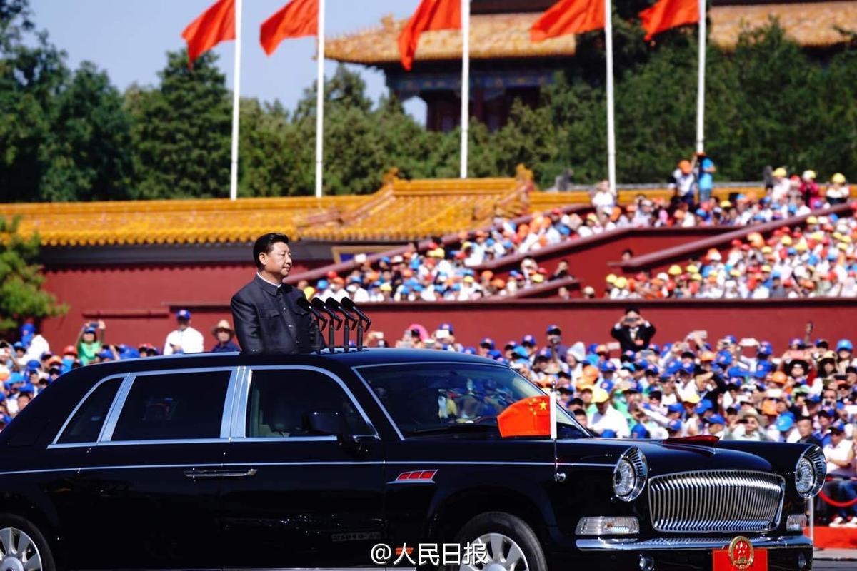 勝利日大閱兵：習(xí)近平坐國產(chǎn)紅旗車檢閱部隊 