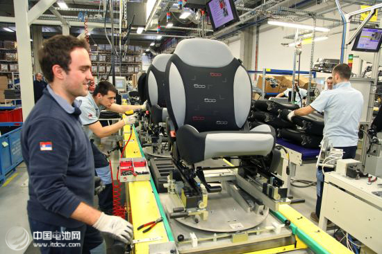 江森自控聯(lián)姻北汽造傳統(tǒng)啟動用鉛蓄電池