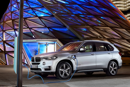 上市公司加速布局充電樁市場 未來規模將達1500億元