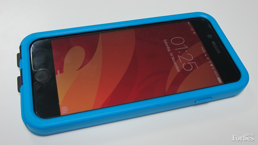 蘋果iPhone 7設(shè)計泄漏  庫克為電池保護套辯護