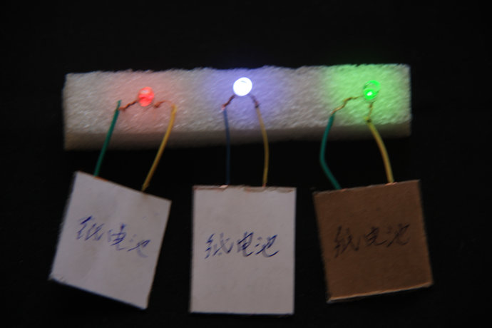 “紙片電池”來襲 或可廣泛應用于可穿戴設備和電動汽車