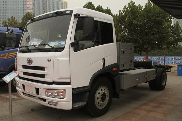 重霾之下 我國(guó)一批純電動(dòng)卡車嶄露頭角