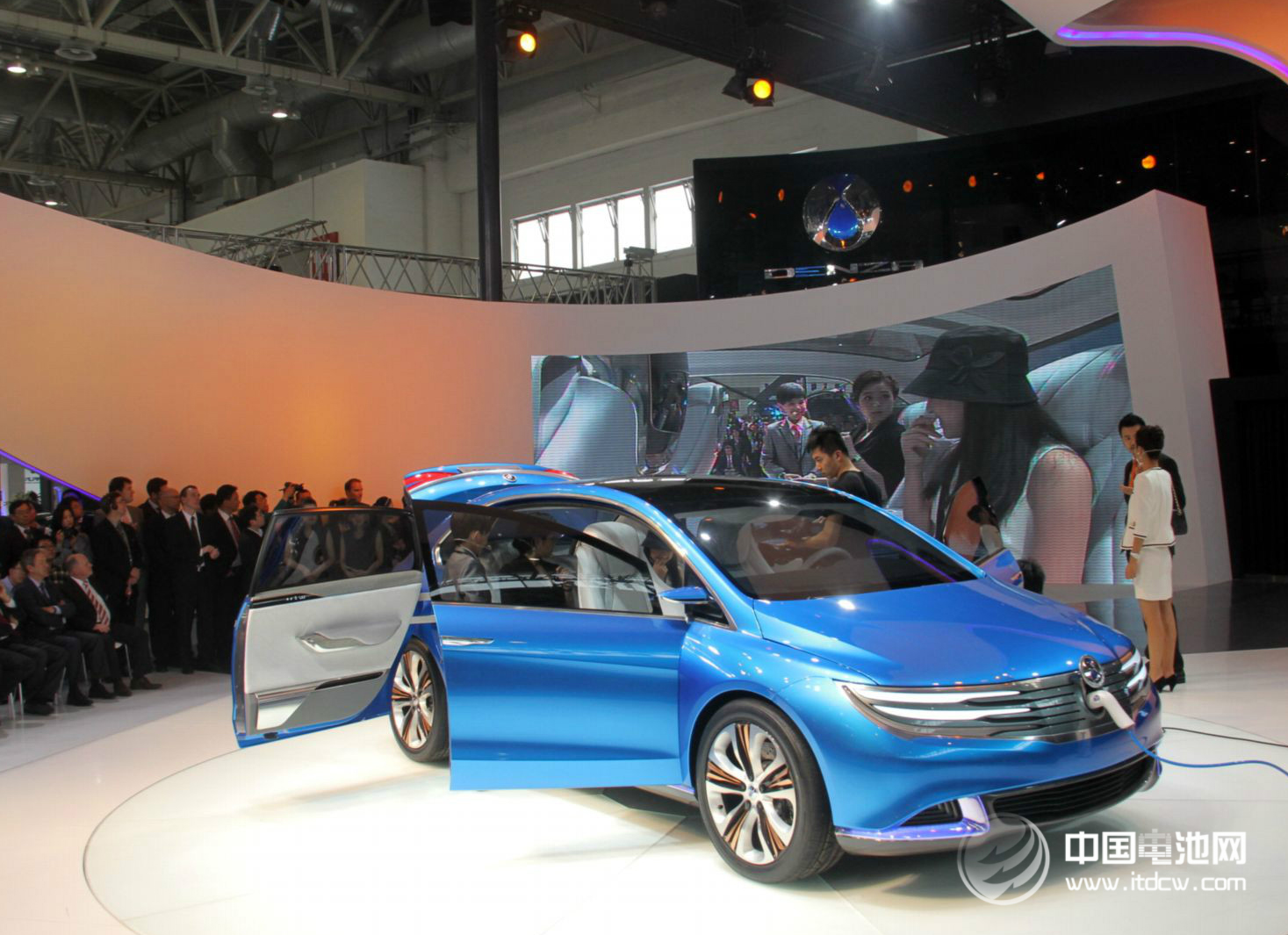 比亞迪胡曉慶：助力新能源 騰勢電動車穩(wěn)步前行