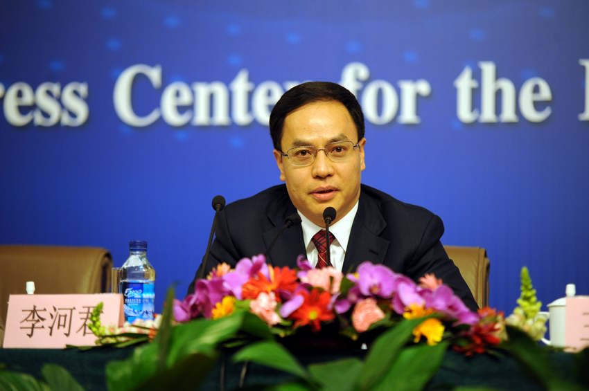 李河君“跳樓價(jià)”減持漢能25億股 誰人接盤成謎