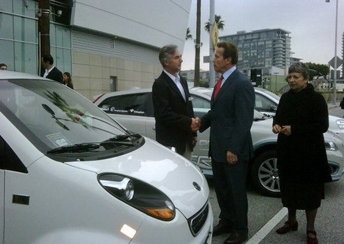 施瓦辛格高度重視新能源汽車發展 施瓦辛格高度重視新能源汽車發展