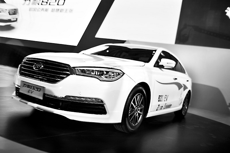 力帆股份出資9億元增資子公司 發力60億瓦時鋰電芯項目