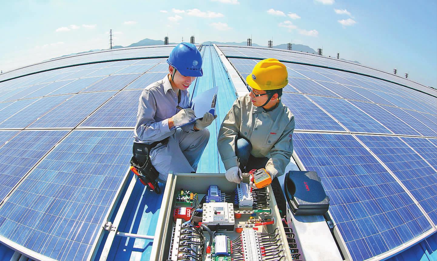 強勢回暖！2015年我國光伏發電新增裝機量1513萬千瓦