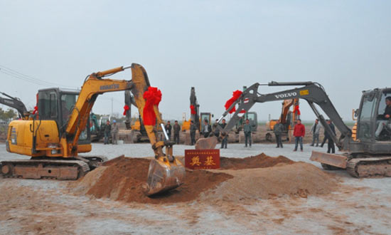 南京金龍武漢新能源基地開工 項目總投資51億元