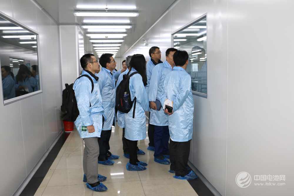 調研團一行參觀妙盛動力生產車間