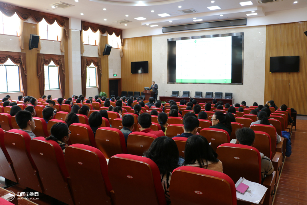 中南大學(xué)報告現(xiàn)場 中南大學(xué)報告現(xiàn)場