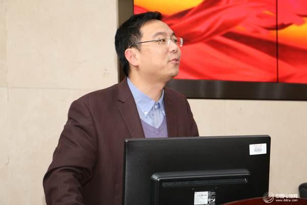 中南大學(xué)化學(xué)化工學(xué)院學(xué)院副院長徐海 中南大學(xué)化學(xué)化工學(xué)院學(xué)院副院長徐海