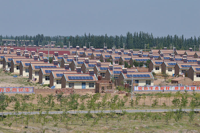 國家發改委推進光伏發電扶貧 禮包價值上千億 國家發改委推進光伏發電扶貧 禮包價值上千億