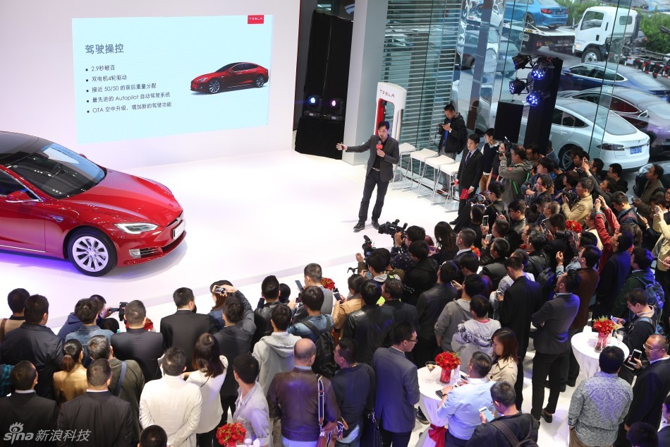 特斯拉新版Model S亮相：在中國(guó)防霧霾？并改進(jìn)外觀